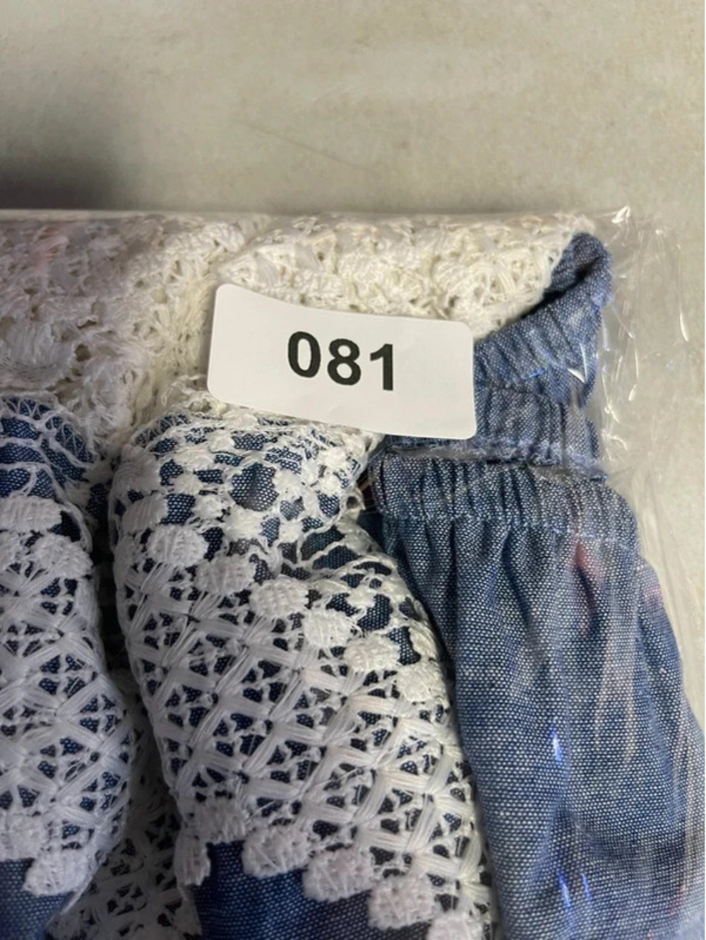 Mlle Gabrielle Womens Small Blue Chambray Shift Dress White Crochet Lace Boho - Picture 10 of 10